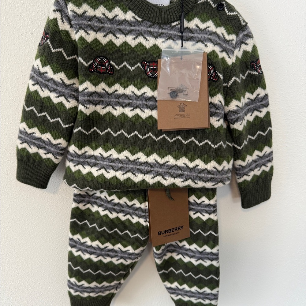 Burberry Olive and White Knit Baby Outfit